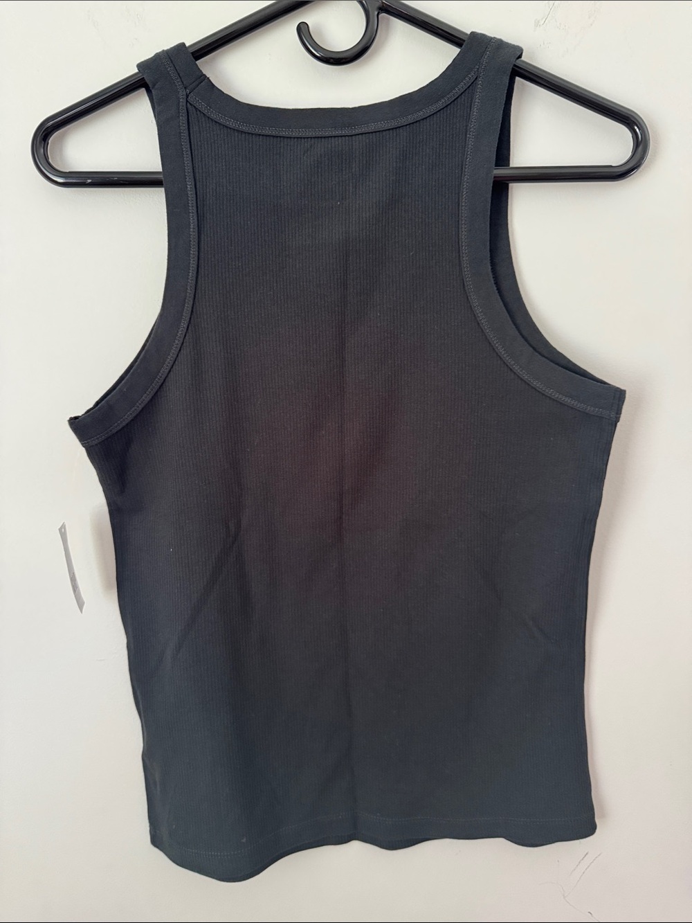 🆕GAP Women's Light Black Racerback Ribbed Tank - M - Picture 5 of 5
